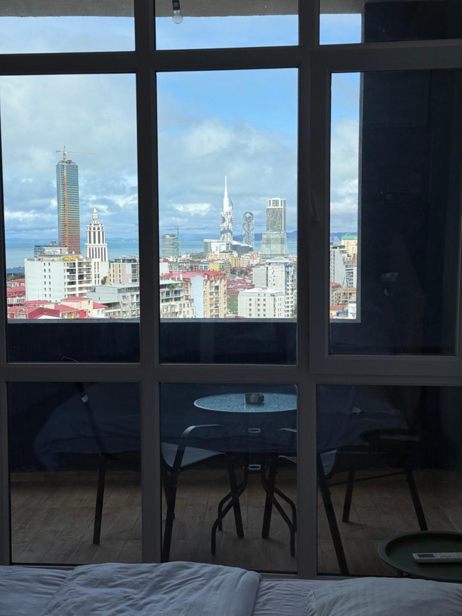 Flat With Epic Views شقة